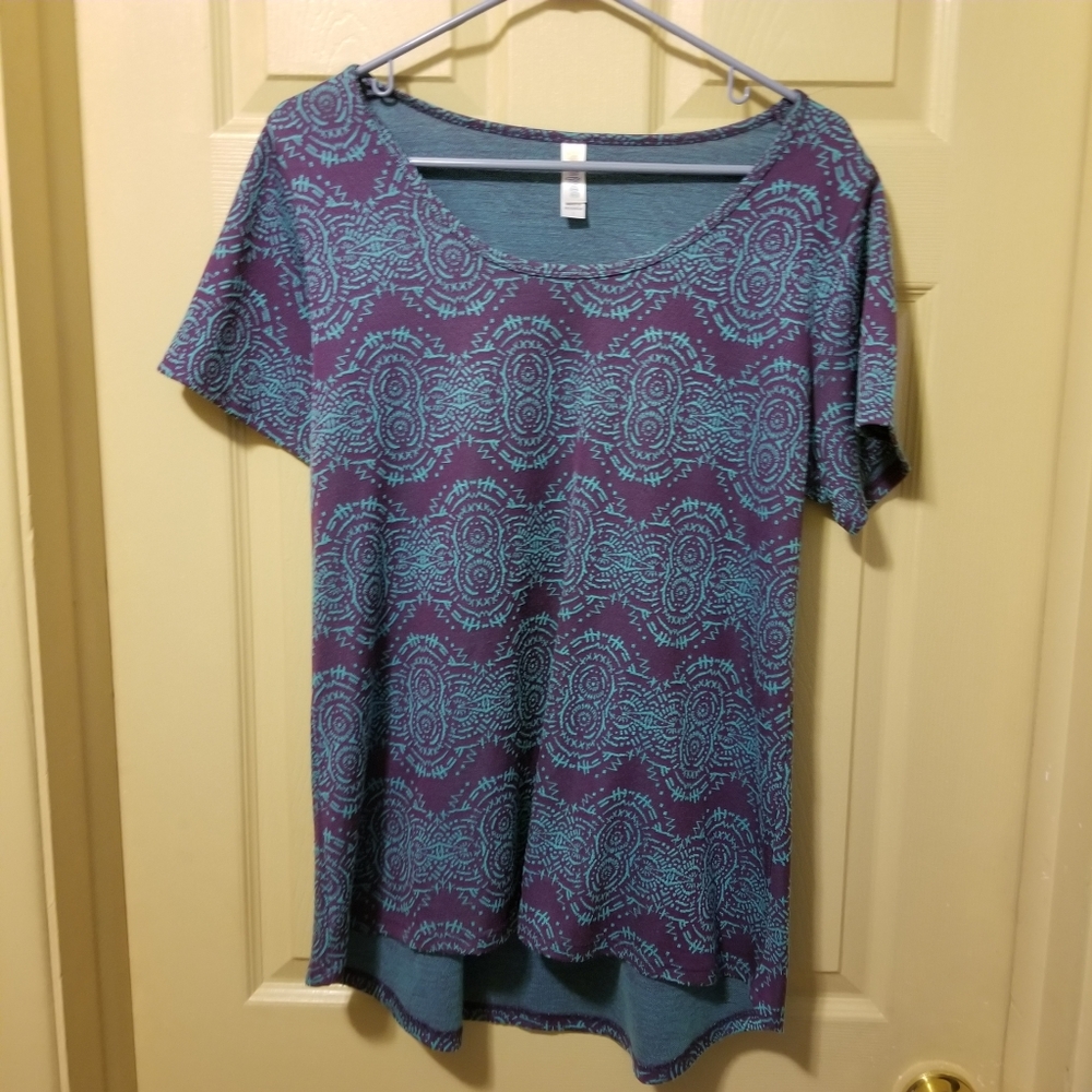 🌻  Lularoe Purple & Blue Classic Tee Shirt - Size Large - Excellent Condition